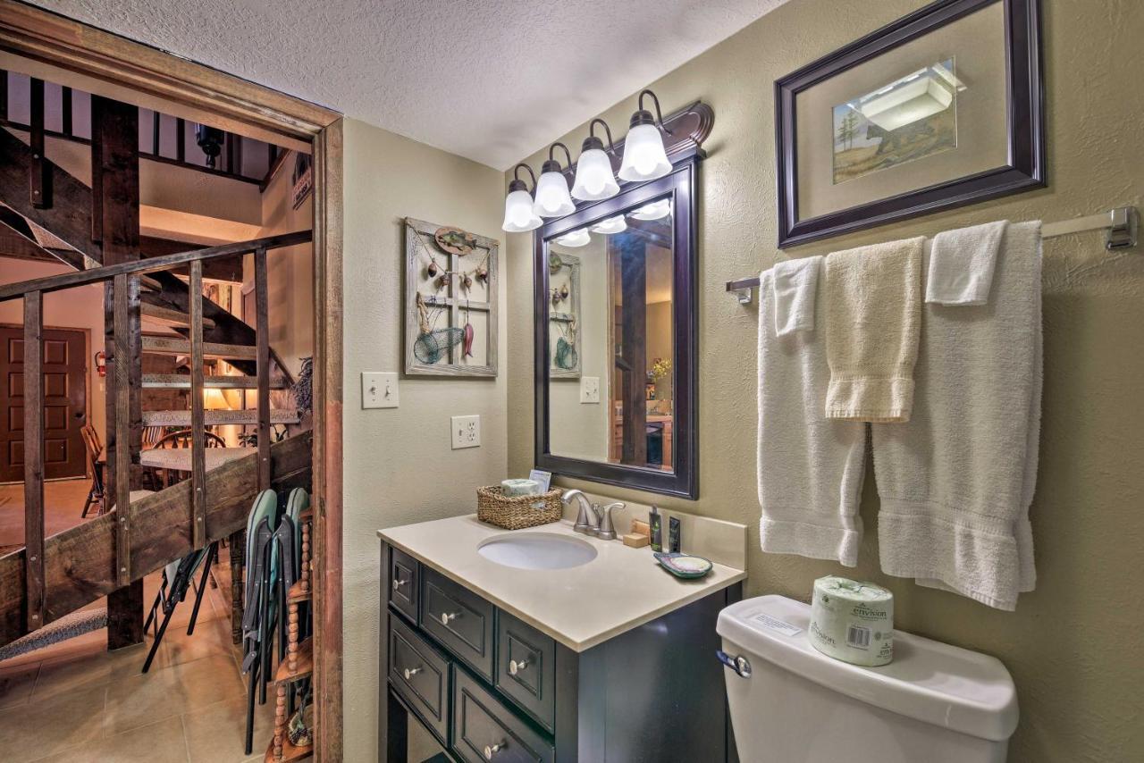 Condo With Grill Access Close To Angel Fire Resort Esterno foto